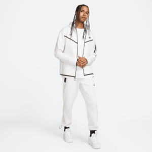 footkorner-veste-nike-tech-fleece-blanc-noir-cu4489-030_1_1152x1440_crop_center (1)