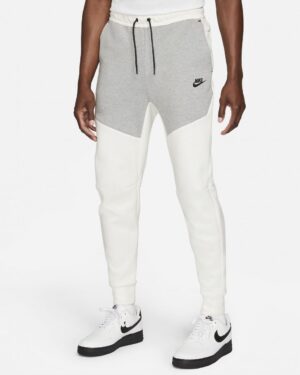 sportswear-tech-fleece-mens-joggers-4x29ft.png-copy-970x1213