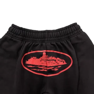 Corteiz-Alcatraz-Shorts-BLACK-RED_2